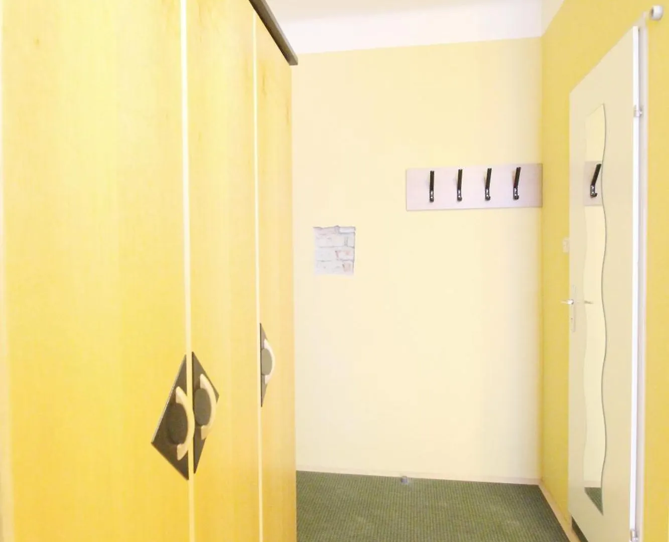 Triple Room In Hutteldorfer Strasse Area Vienna 0*,  Austria