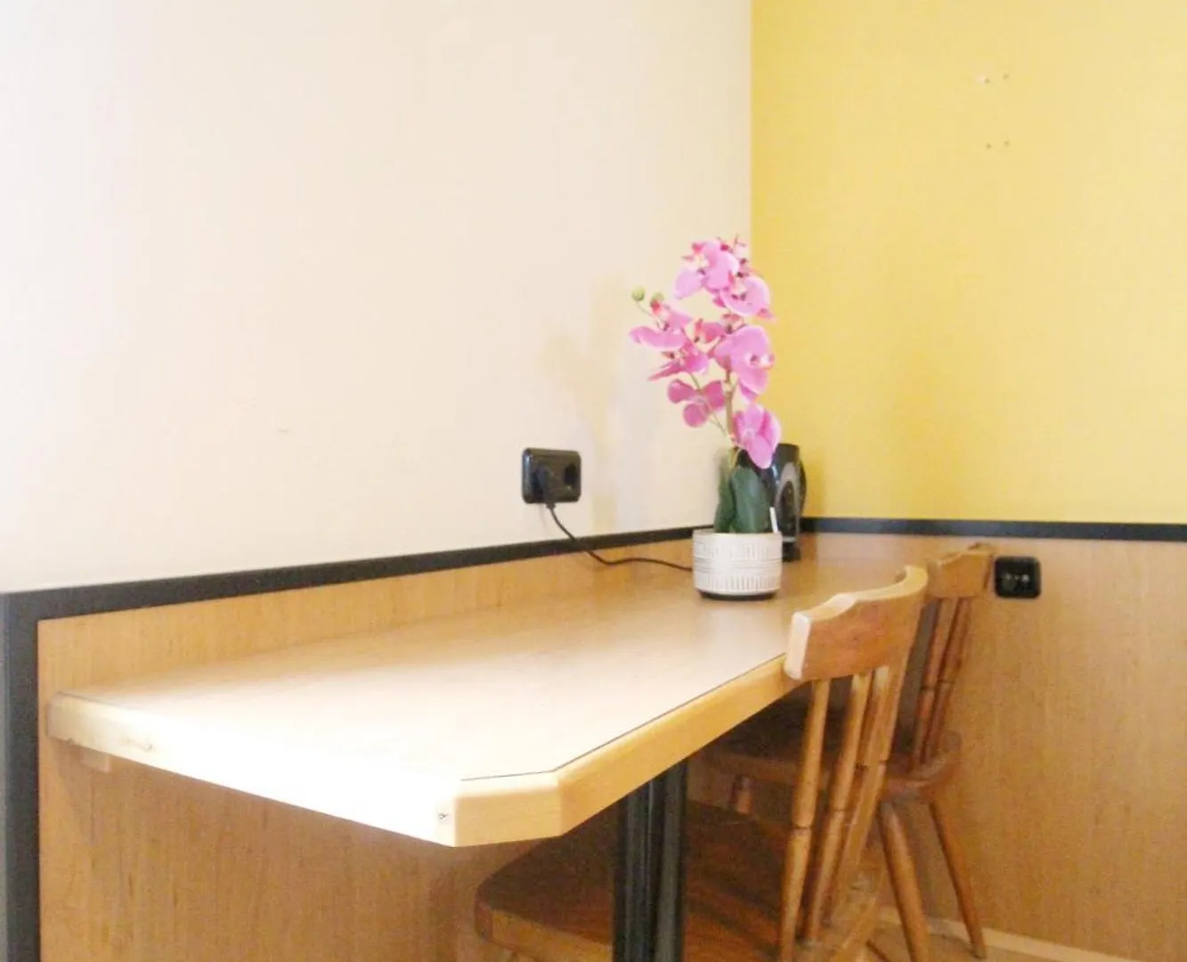 Aparthotel Triple Room In Hutteldorfer Strasse Area Vienna